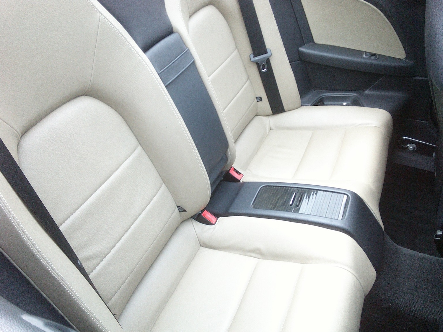 Used Mercedes-Benz E Class 2011 for sale - 78177158: Photo 8