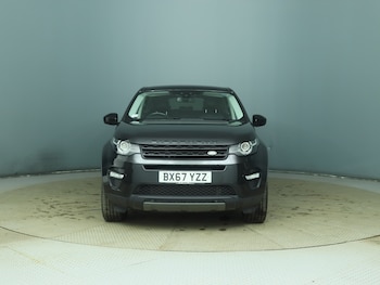 Used Land Rover Discovery Sport 2017 for sale - 79281019: Photo