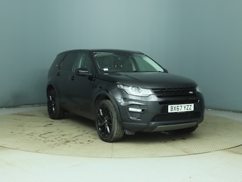 Used Land Rover Discovery Sport 2017 for sale - 79281019: Photo