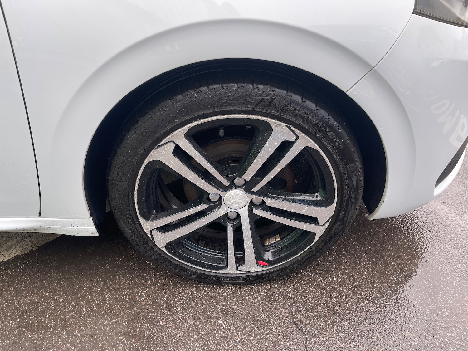 Used Peugeot 208 2015 for sale - 76273796: Photo 16