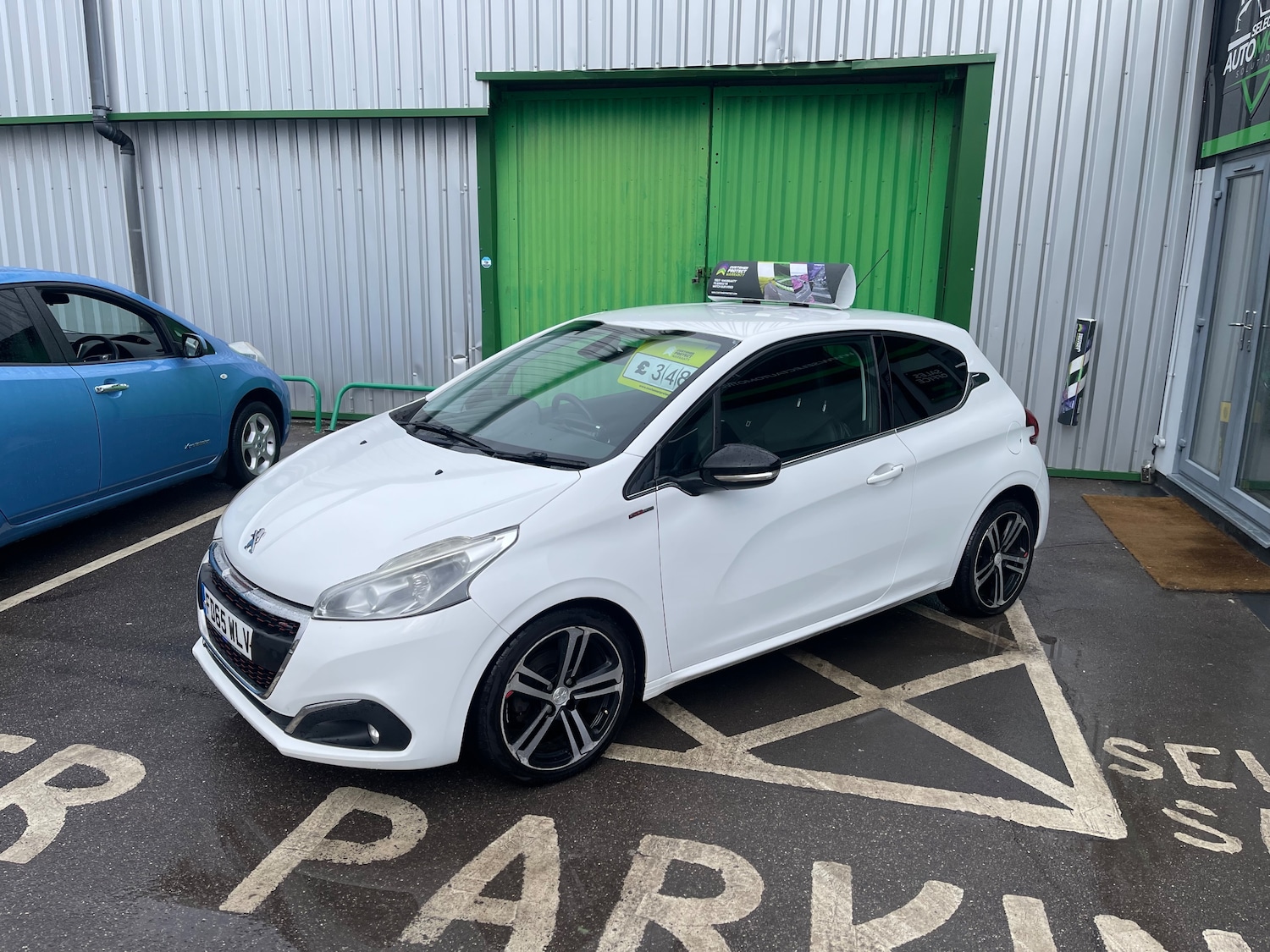 Used Peugeot 208 2015 for sale - 76273796: Photo 3