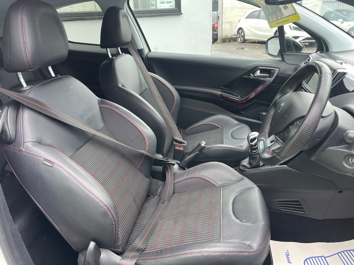 Used Peugeot 208 2015 for sale - 76273796: Photo 8