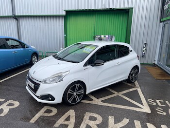 Used Peugeot 208 2015 for sale - 78325002: Photo