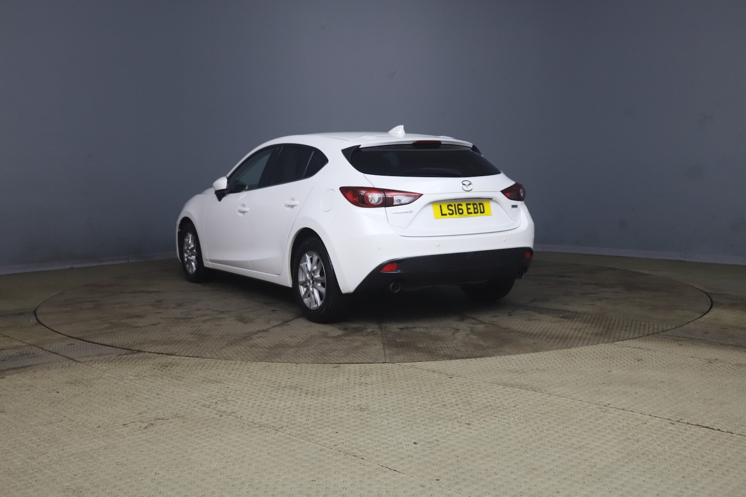 Used Mazda Mazda3 2016 for sale - 77287382: Photo 2
