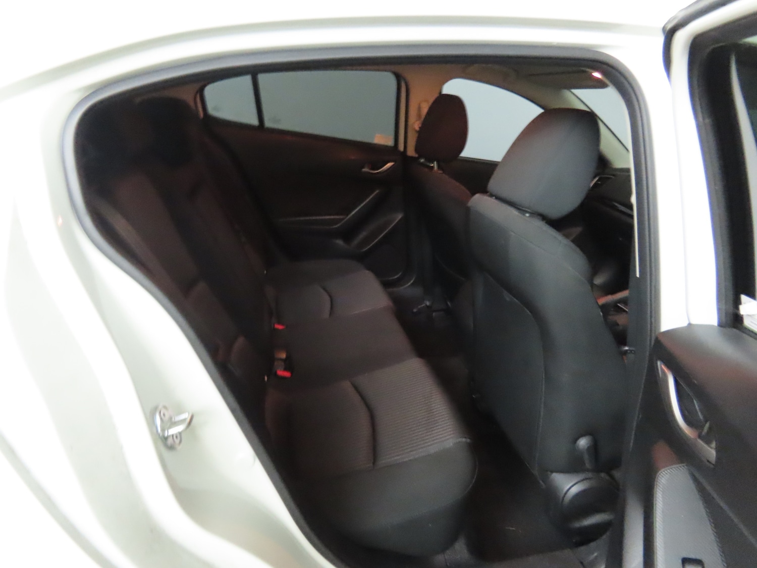 Used Mazda Mazda3 2016 for sale - 77287382: Photo 6