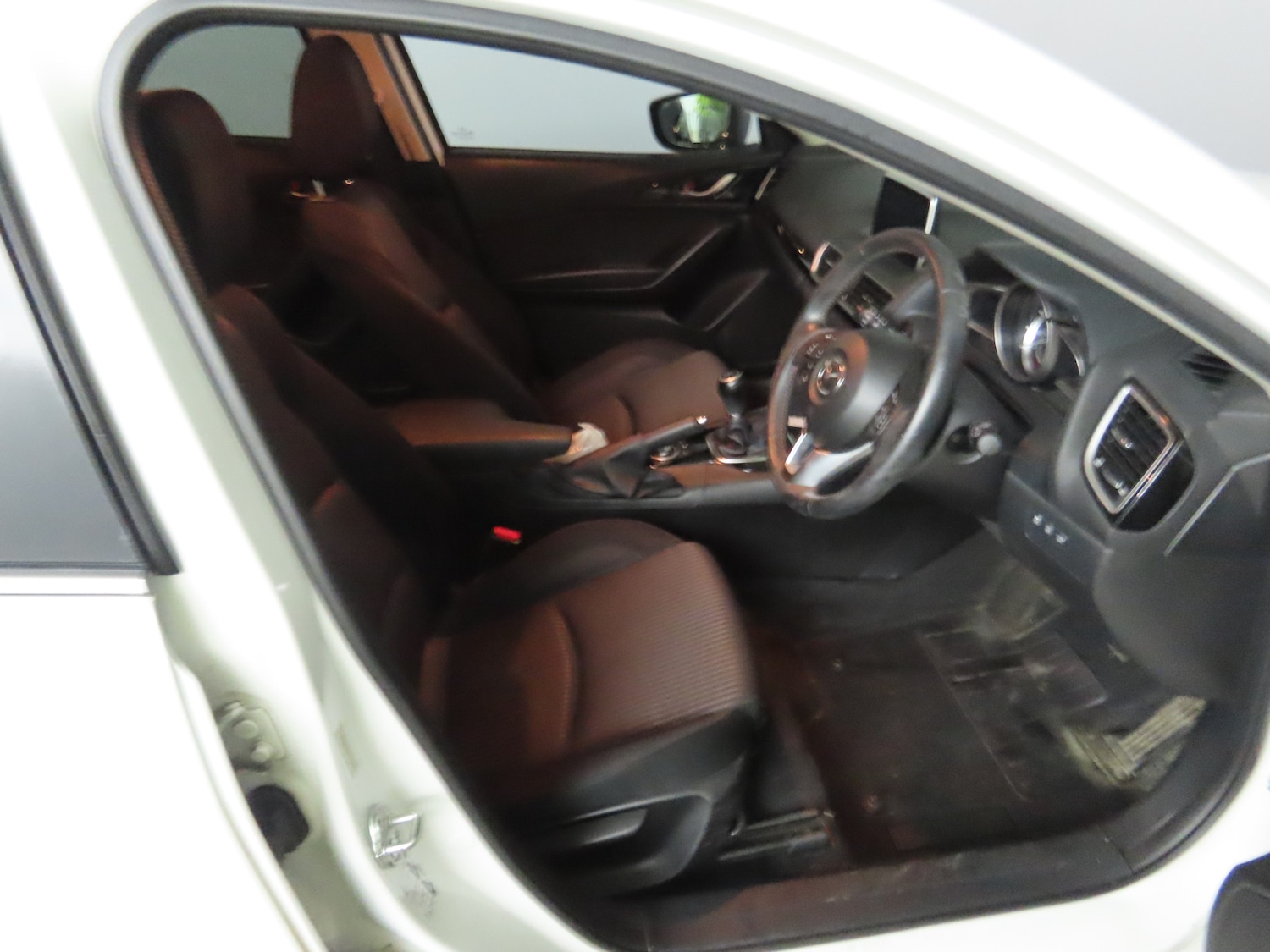 Used Mazda Mazda3 2016 for sale - 77287382: Photo 9