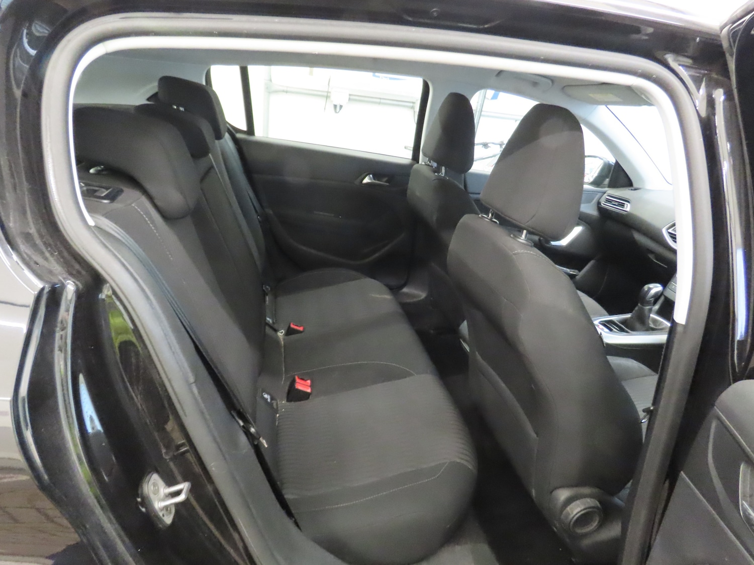 Used Peugeot 308 2015 for sale - 77703277: Photo 8