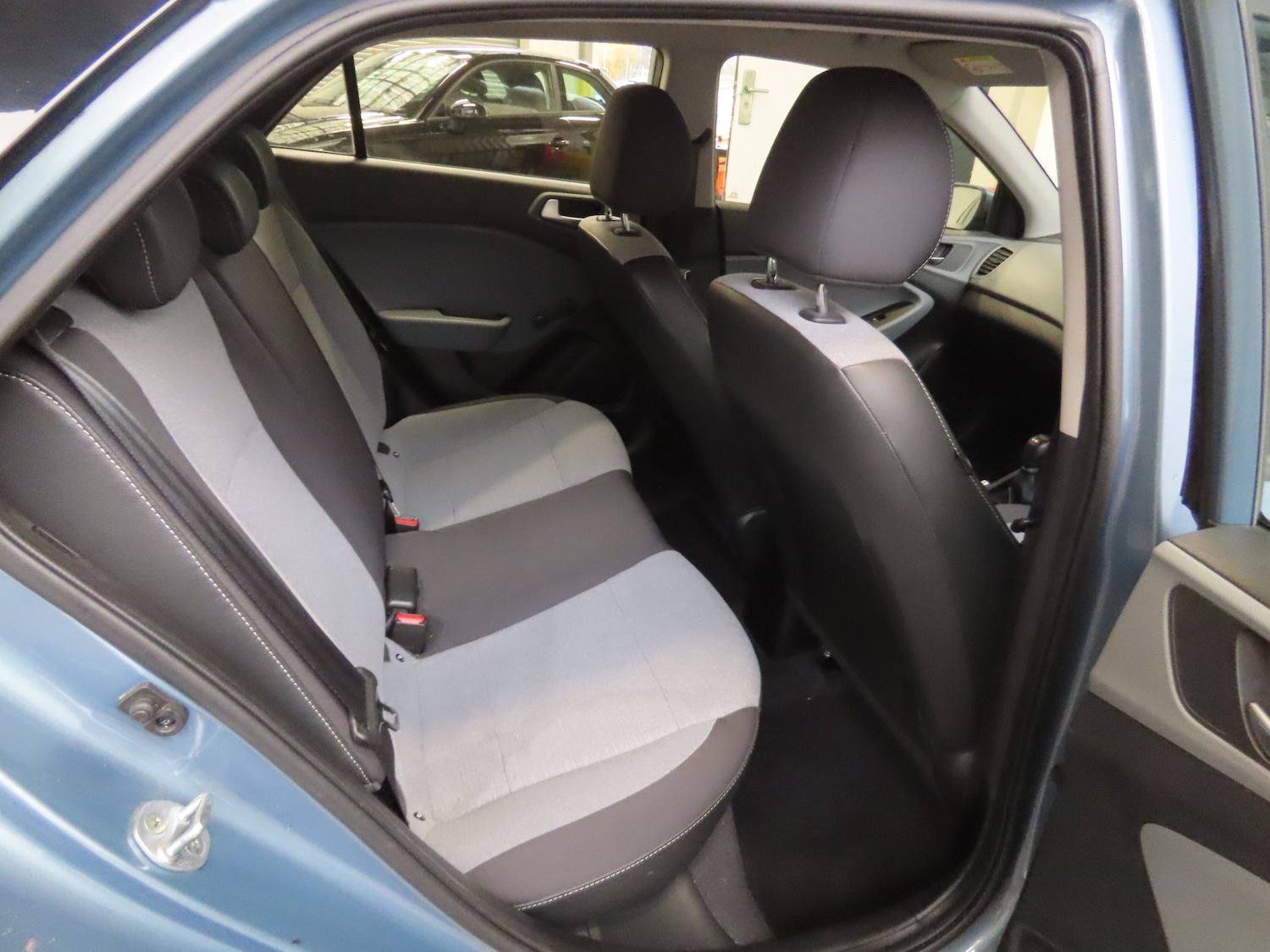 Used Hyundai i20 2015 for sale - 76949826: Photo 9