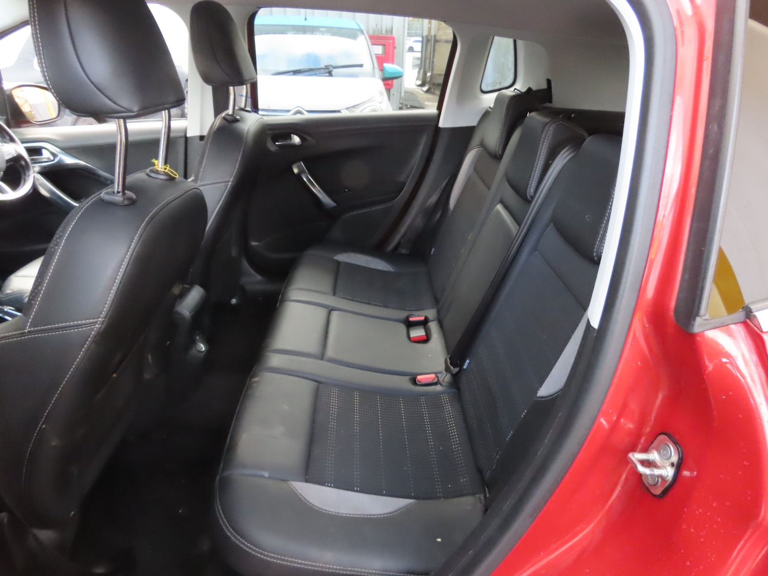 Used Peugeot 2008 2015 for sale - 77287380: Photo 7