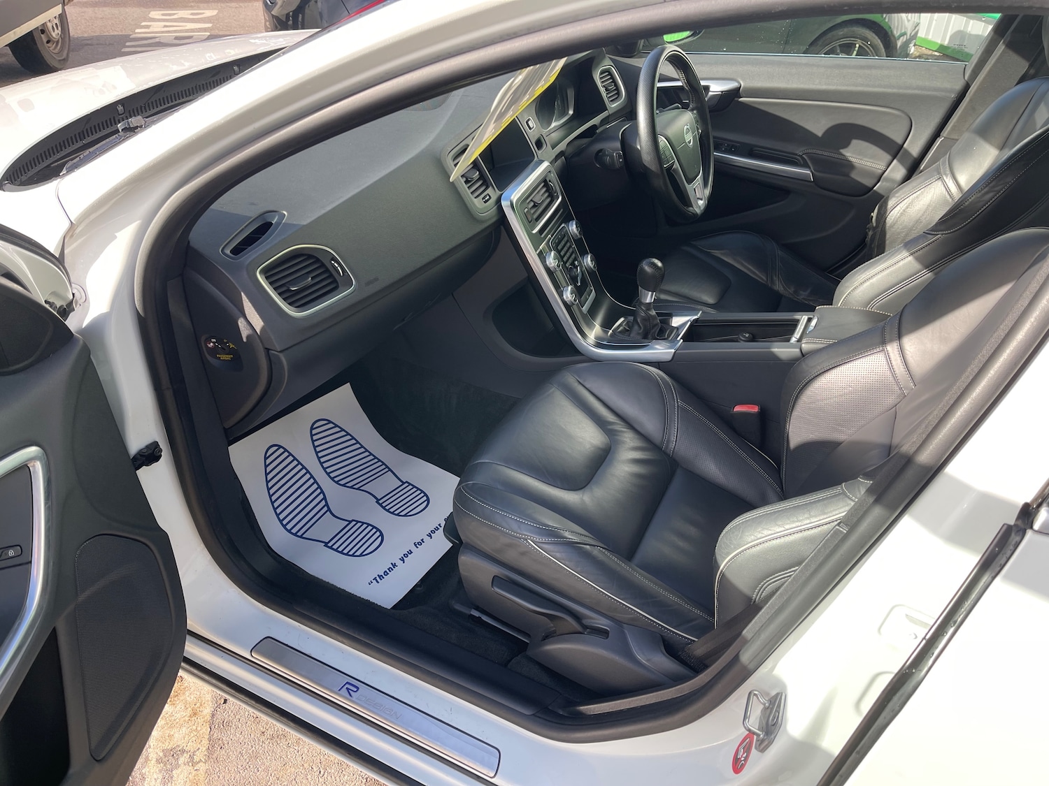 Used Volvo S60 2014 for sale - 76305330: Photo 10