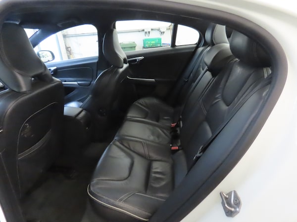 Used Volvo S60 2014 for sale - 76305330: Photo 5