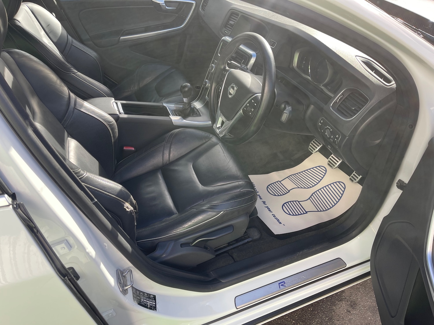 Used Volvo S60 2014 for sale - 76305330: Photo 7