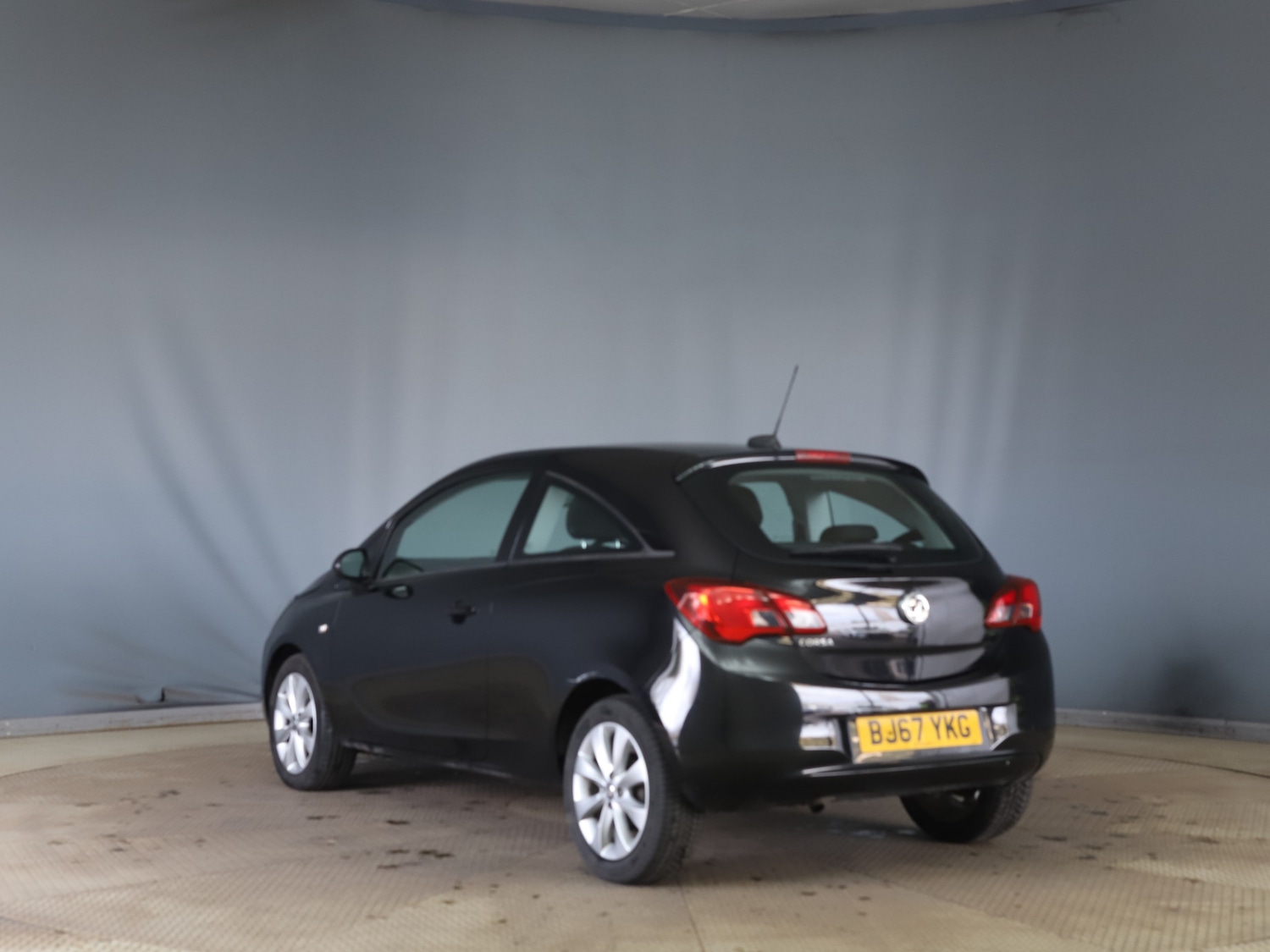 Used Vauxhall Corsa 2017 for sale - 77718991: Photo 4