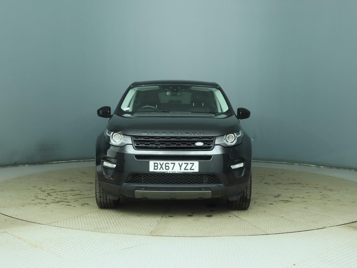 Used Land Rover Discovery Sport 2017 for sale - 77382057: Photo 2