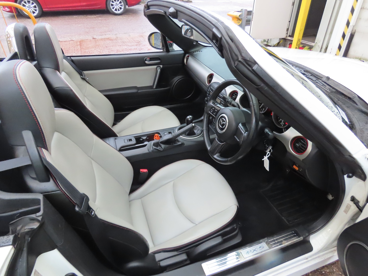 Used Mazda MX-5 2013 for sale - 77966594: Photo 6