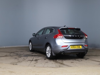 Used Volvo V40 2014 for sale - 77719004: Photo