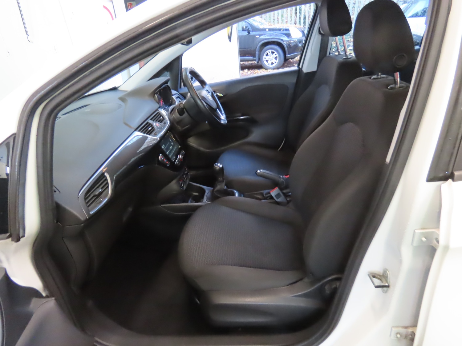 Used Vauxhall Corsa 2016 for sale - 76949824: Photo 11