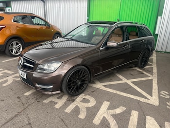 Used Mercedes-Benz C-Class 2012 for sale - 75385643: Photo