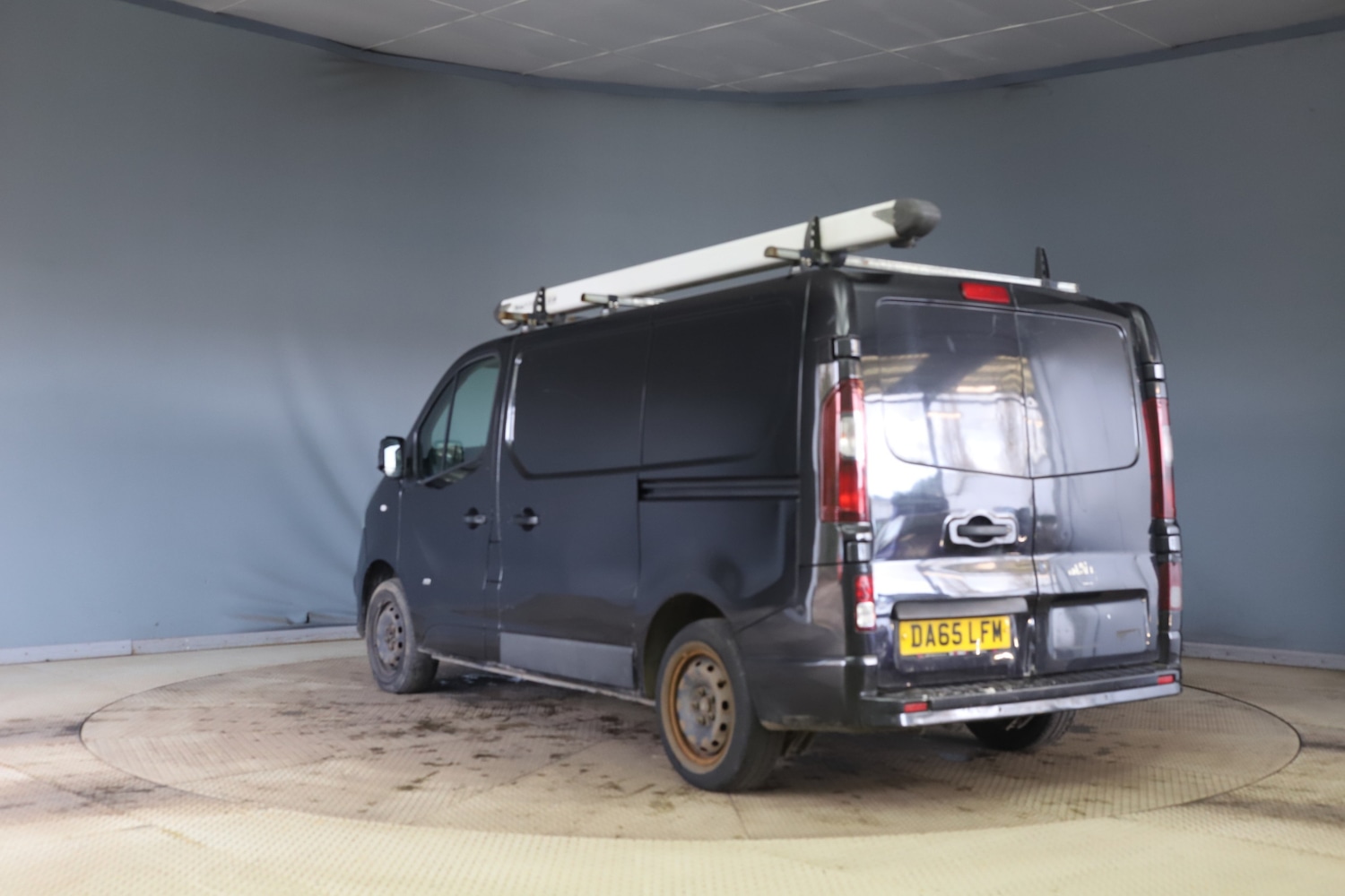 Used Vauxhall Vivaro 2015 for sale - 77791695: Photo 3