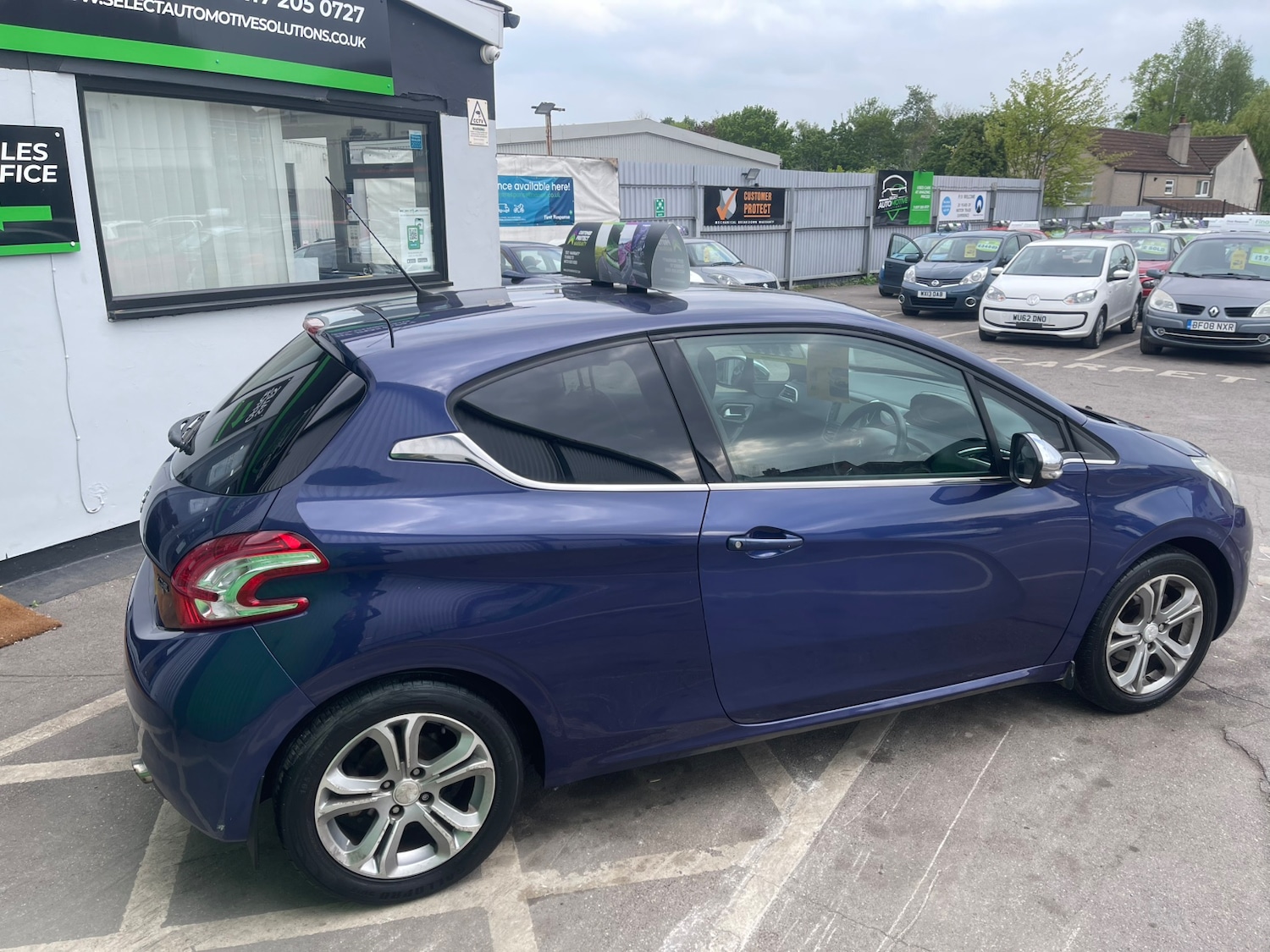 Used Peugeot 208 2013 for sale - 77692039: Photo 6