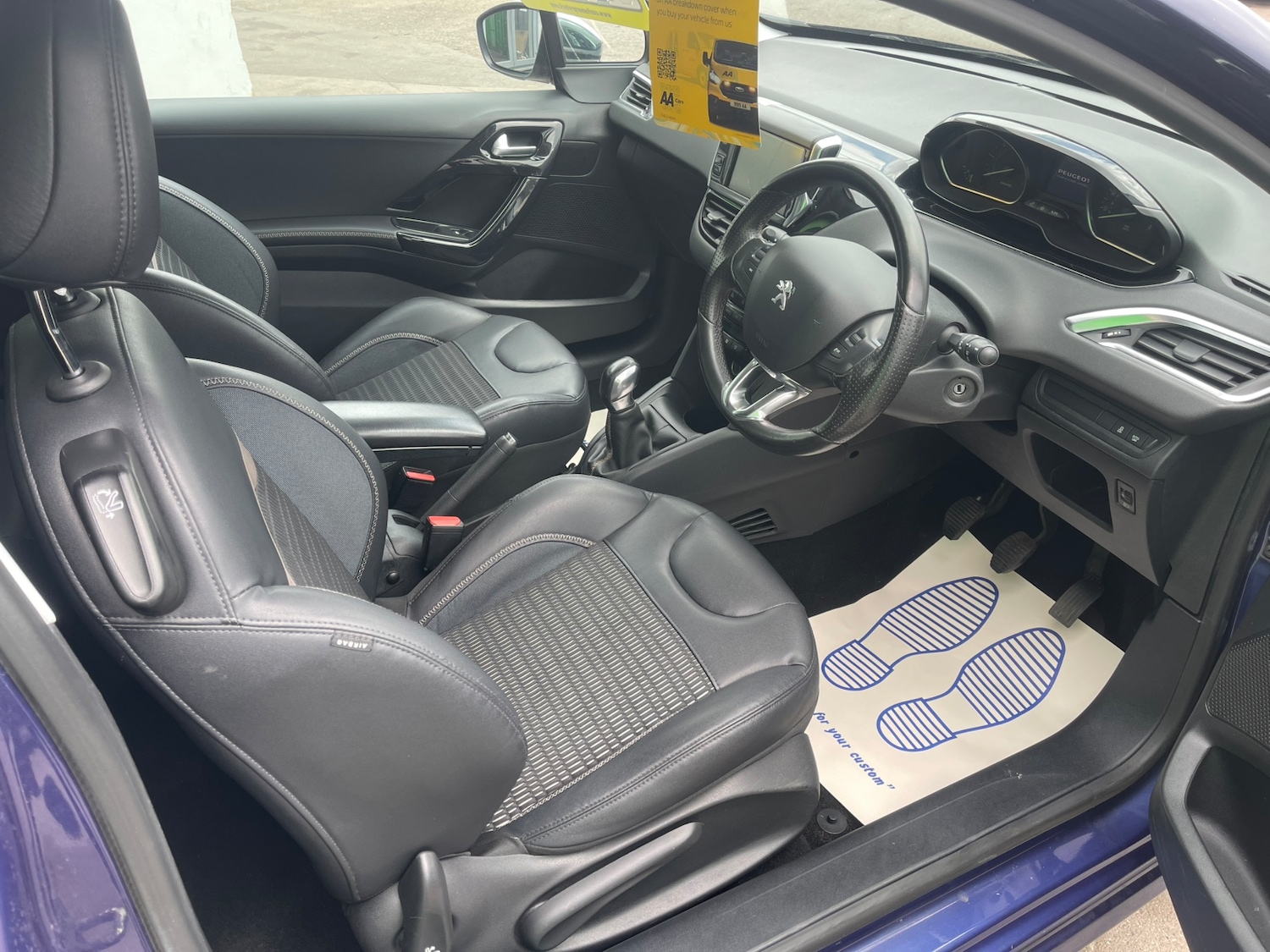 Used Peugeot 208 2013 for sale - 77692039: Photo 8