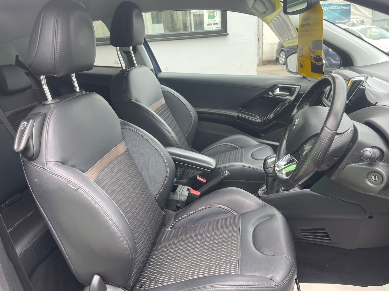 Used Peugeot 208 2013 for sale - 77692039: Photo 9