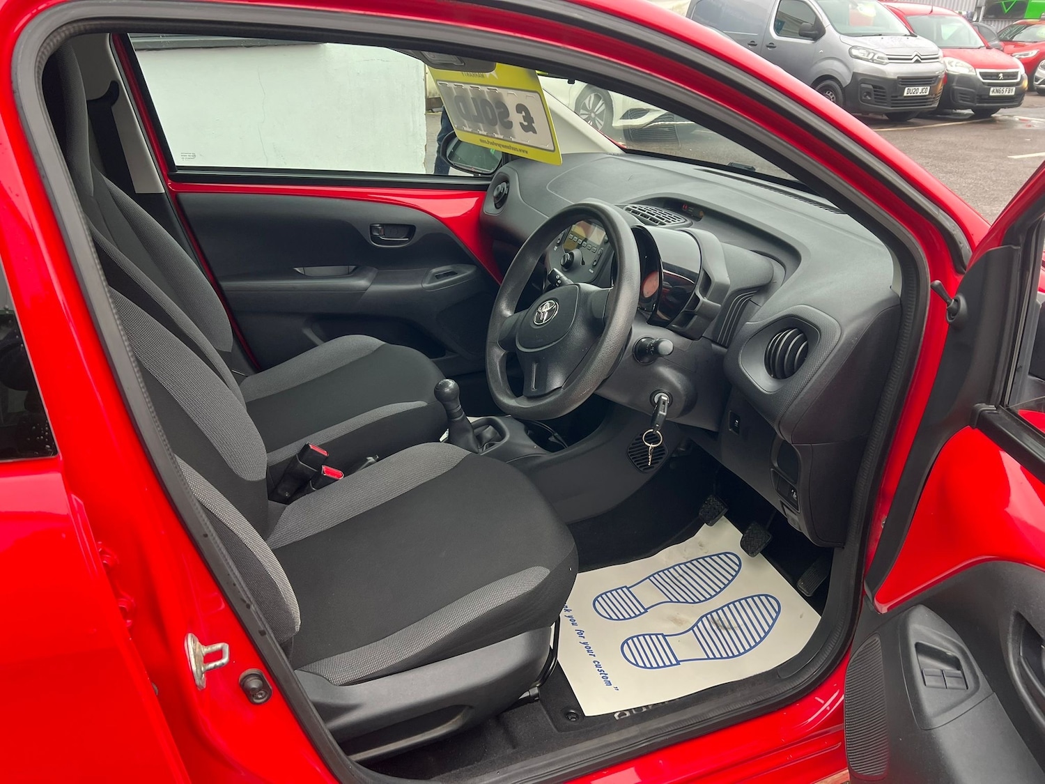 Used Toyota AYGO 2015 for sale - 76896429: Photo 10