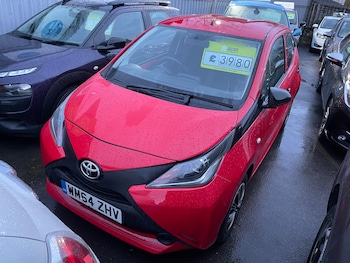 Used Toyota AYGO 2015 for sale - 76896429: Photo