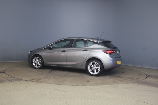Used Vauxhall Astra 2017 for sale - 76305305: Photo 4