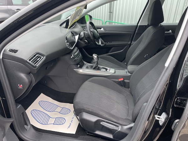 Used Peugeot 308 2016 for sale - 76211699: Photo 11