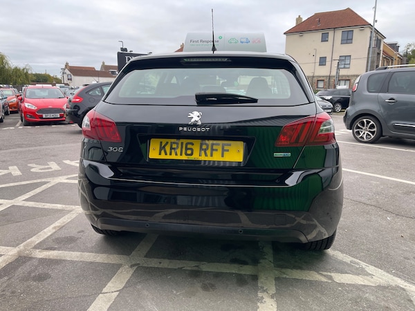 Used Peugeot 308 2016 for sale - 76211699: Photo 5