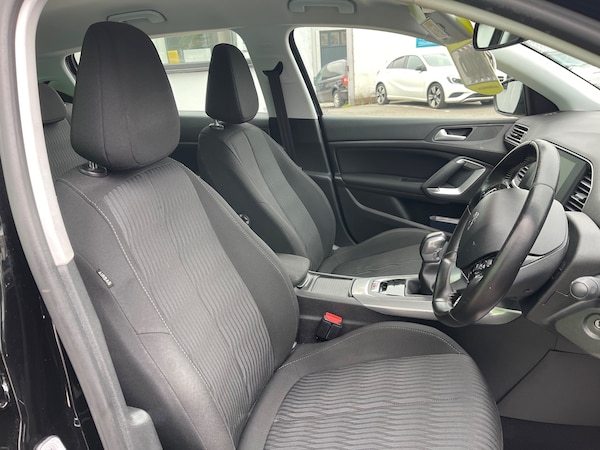 Used Peugeot 308 2016 for sale - 76211699: Photo 9