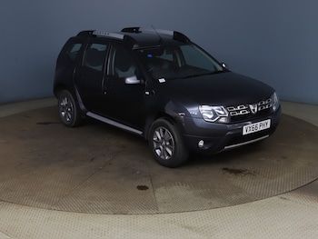 Used Dacia Duster 2016 for sale - 76466240: Photo