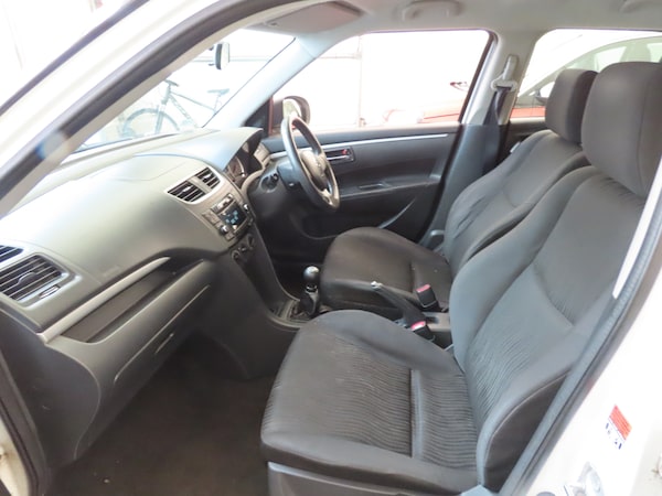 Used Suzuki Swift 2012 for sale - 76324512: Photo 10