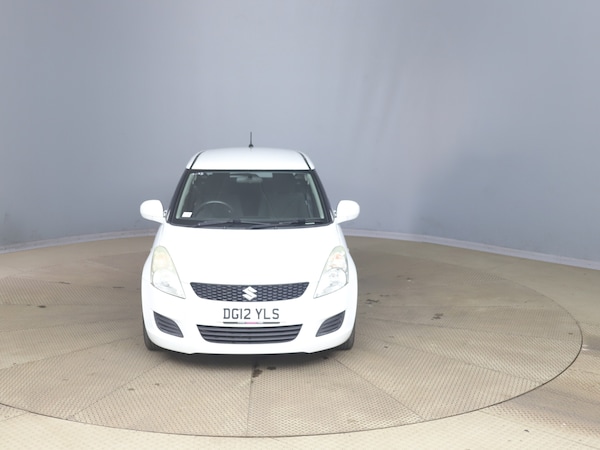 Used Suzuki Swift 2012 for sale - 76324512: Photo 2
