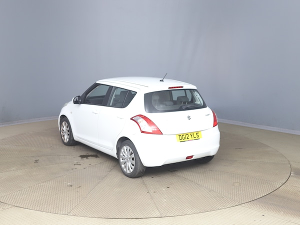 Used Suzuki Swift 2012 for sale - 76324512: Photo 3