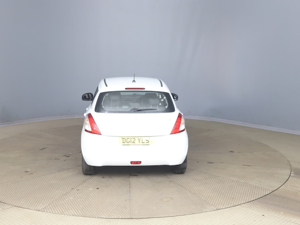 Used Suzuki Swift 2012 for sale - 76324512: Photo 5