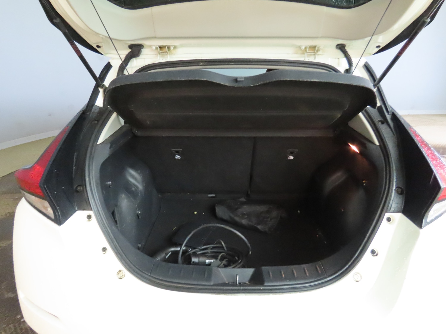 Used Nissan Leaf 2020 for sale - 77450887: Photo 8