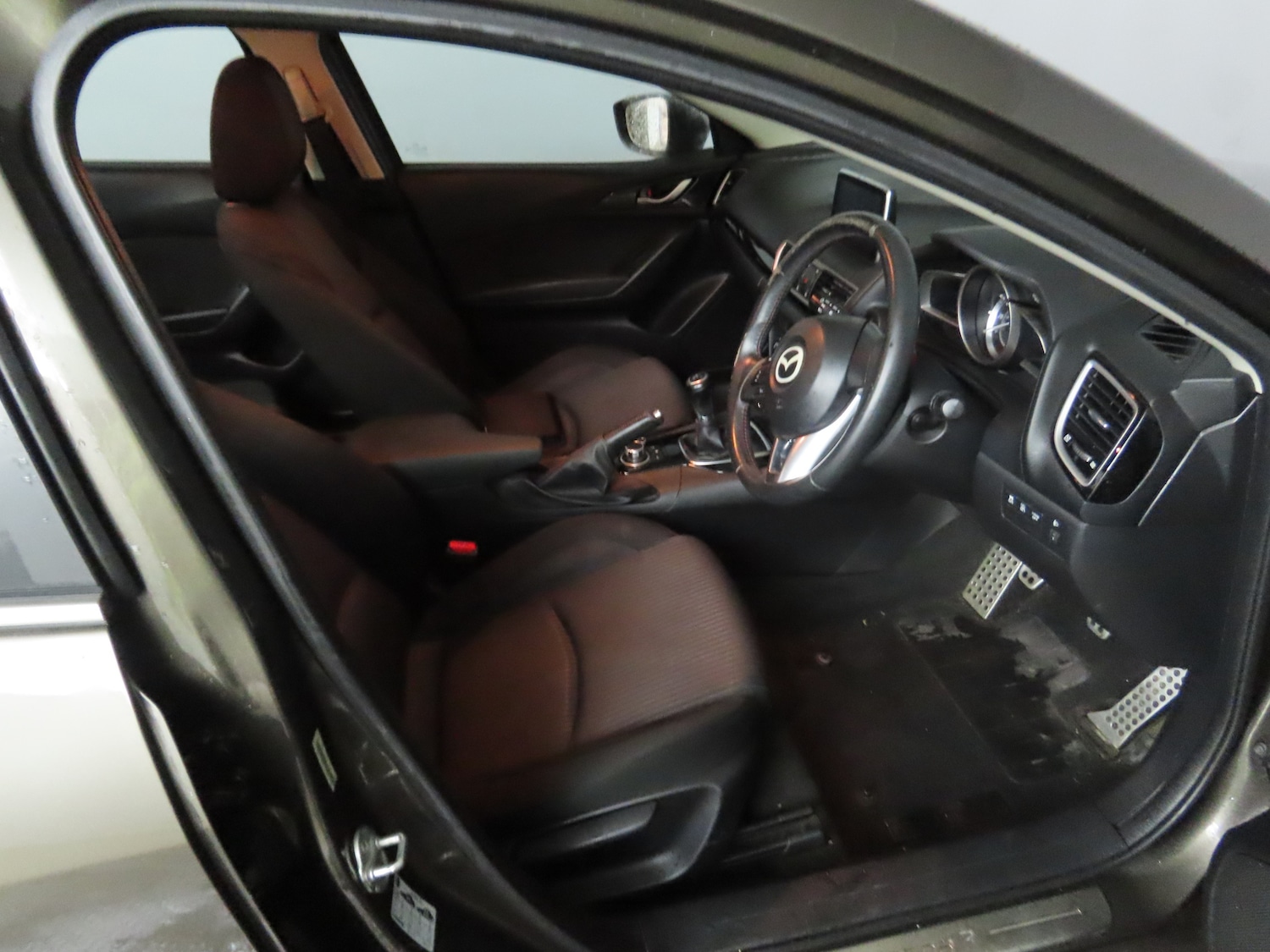 Used Mazda Mazda3 2015 for sale - 76896422: Photo 6