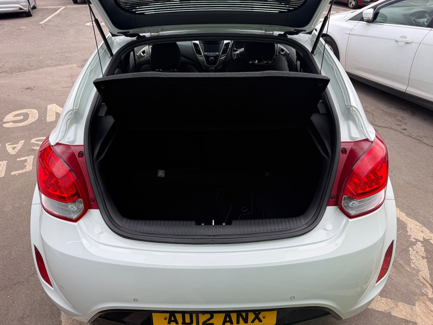 Used Hyundai Veloster 2012 for sale - 77382060: Photo 17