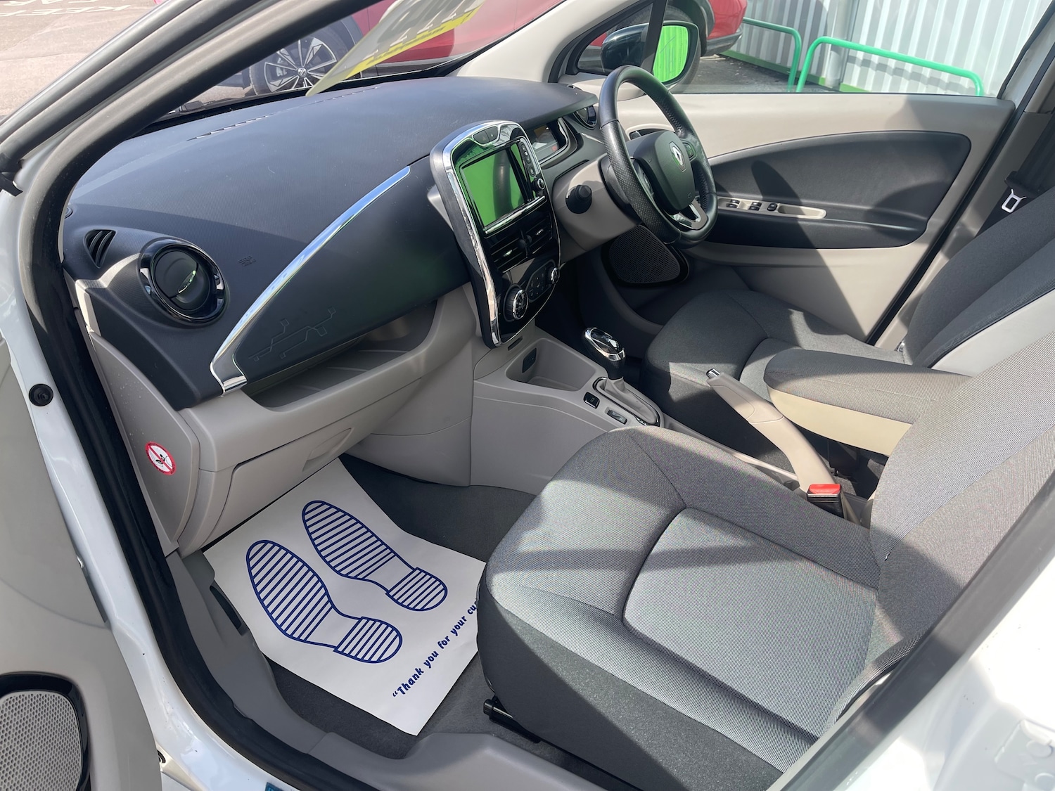 Used Renault Zoe 2015 for sale - 75937907: Photo 10