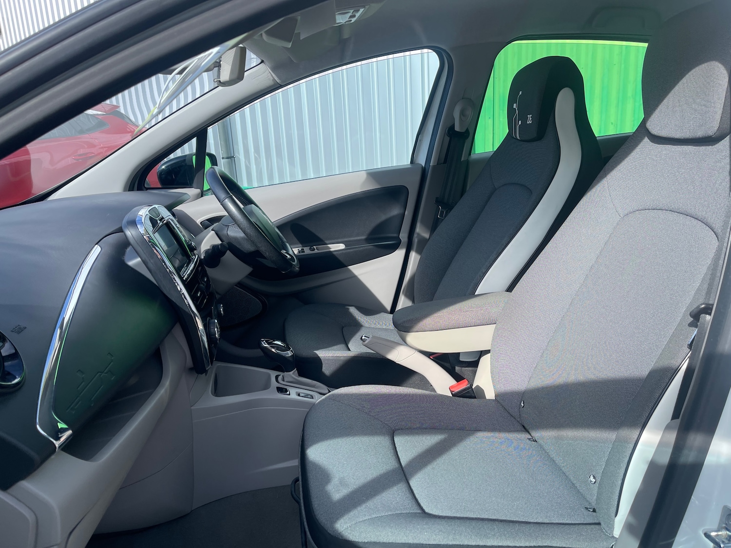 Used Renault Zoe 2015 for sale - 75937907: Photo 11