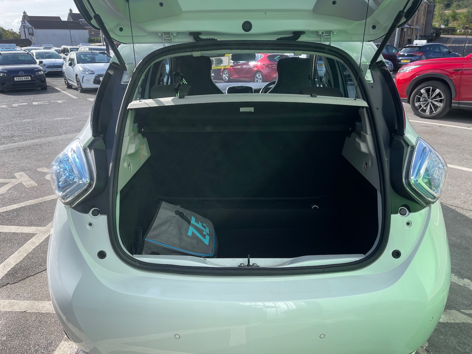 Used Renault Zoe 2015 for sale - 75937907: Photo 5