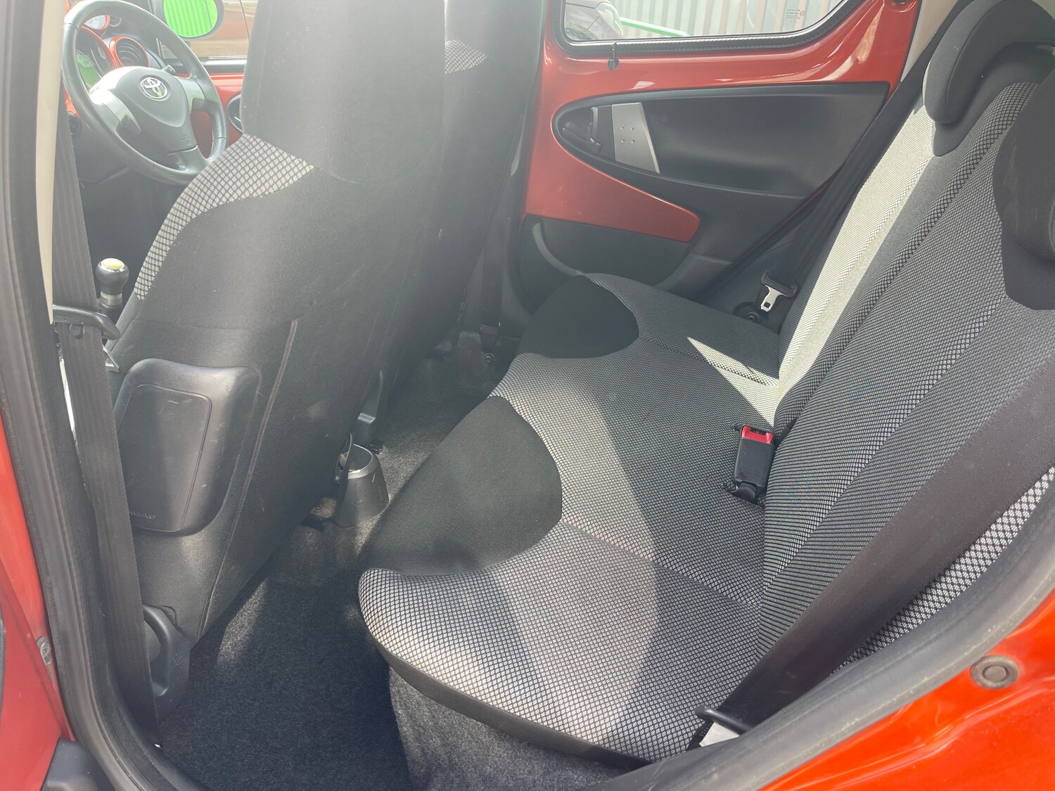 Used Toyota AYGO 2012 for sale - 75620967: Photo 13