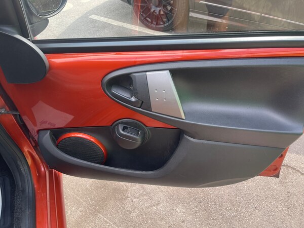 Used Toyota AYGO 2012 for sale - 75620967: Photo 9
