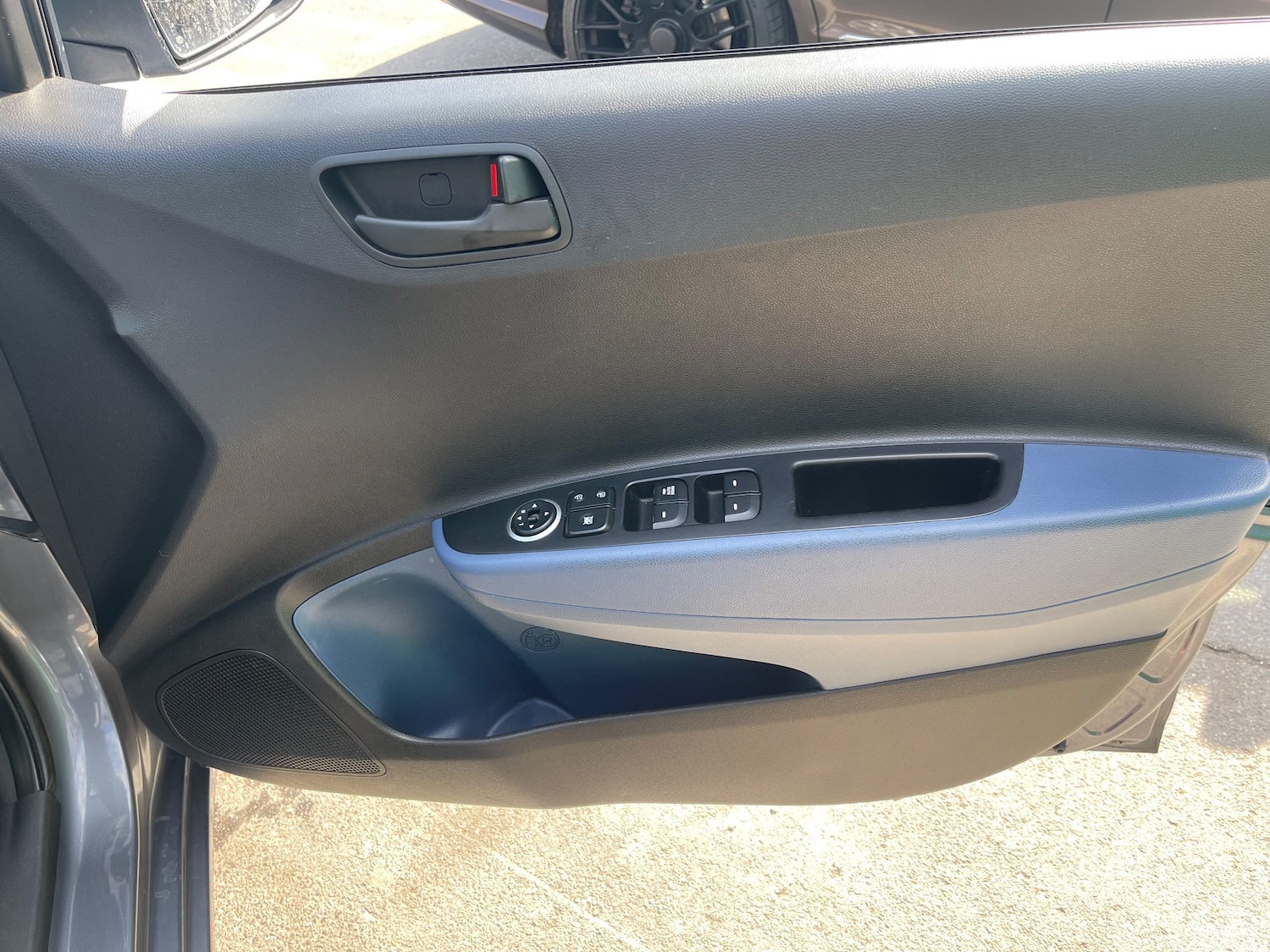 Used Hyundai i10 2014 for sale - 76211687: Photo 11