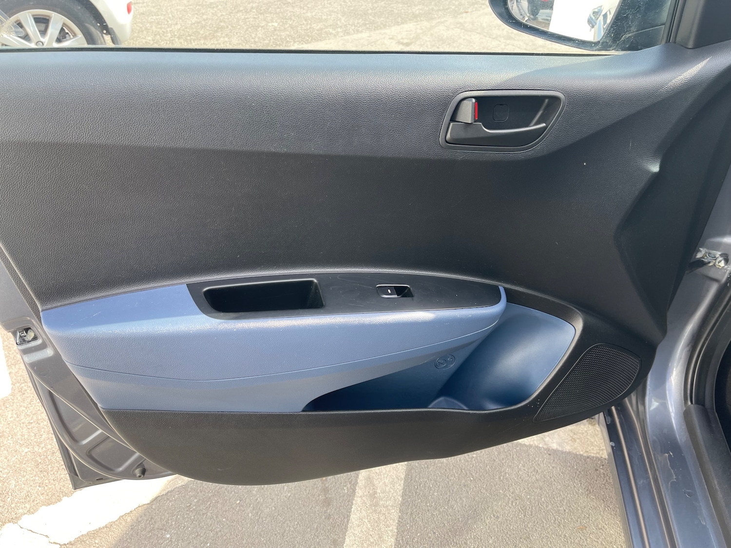 Used Hyundai i10 2014 for sale - 76211687: Photo 14