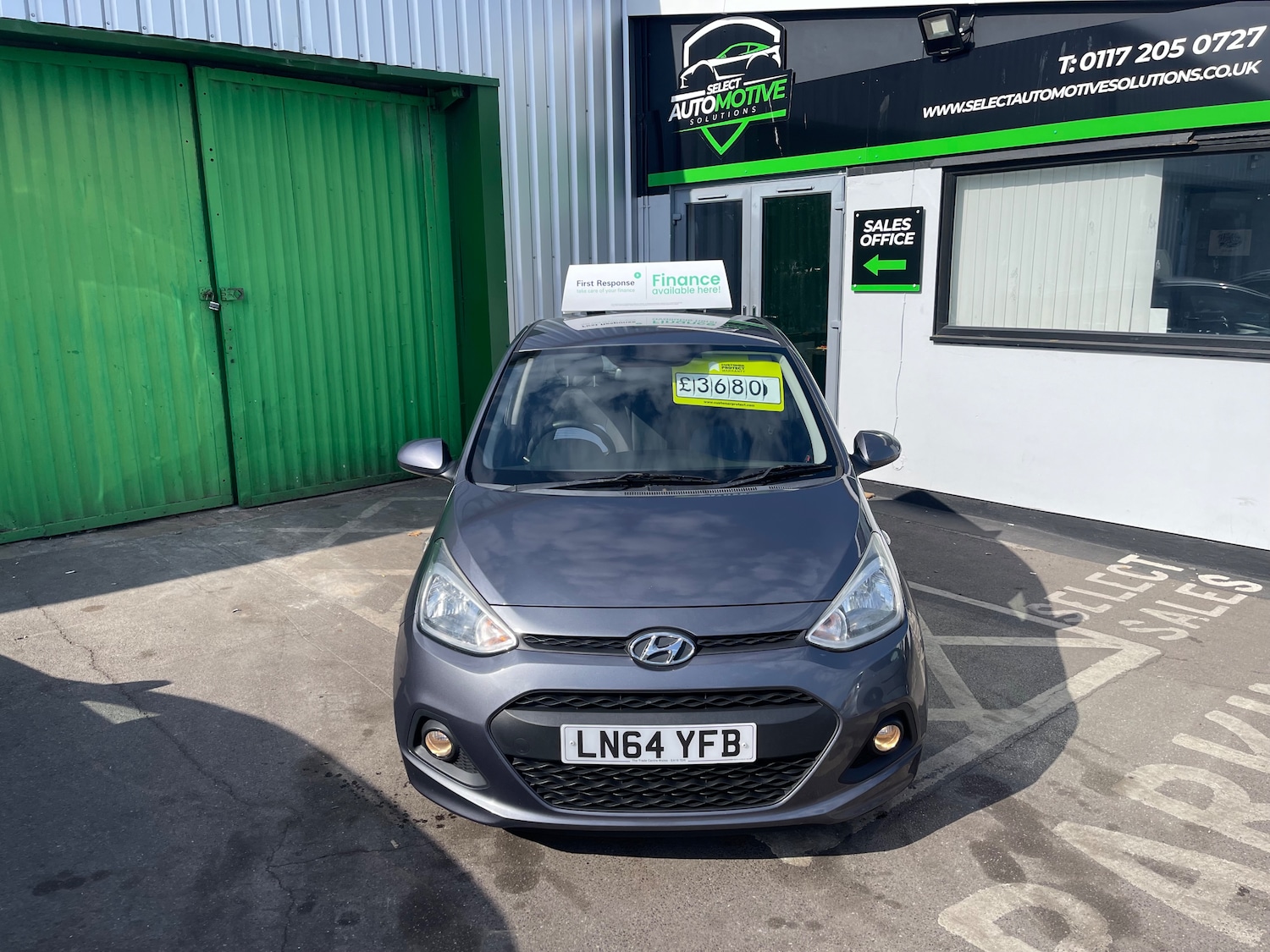 Used Hyundai i10 2014 for sale - 76211687: Photo 2