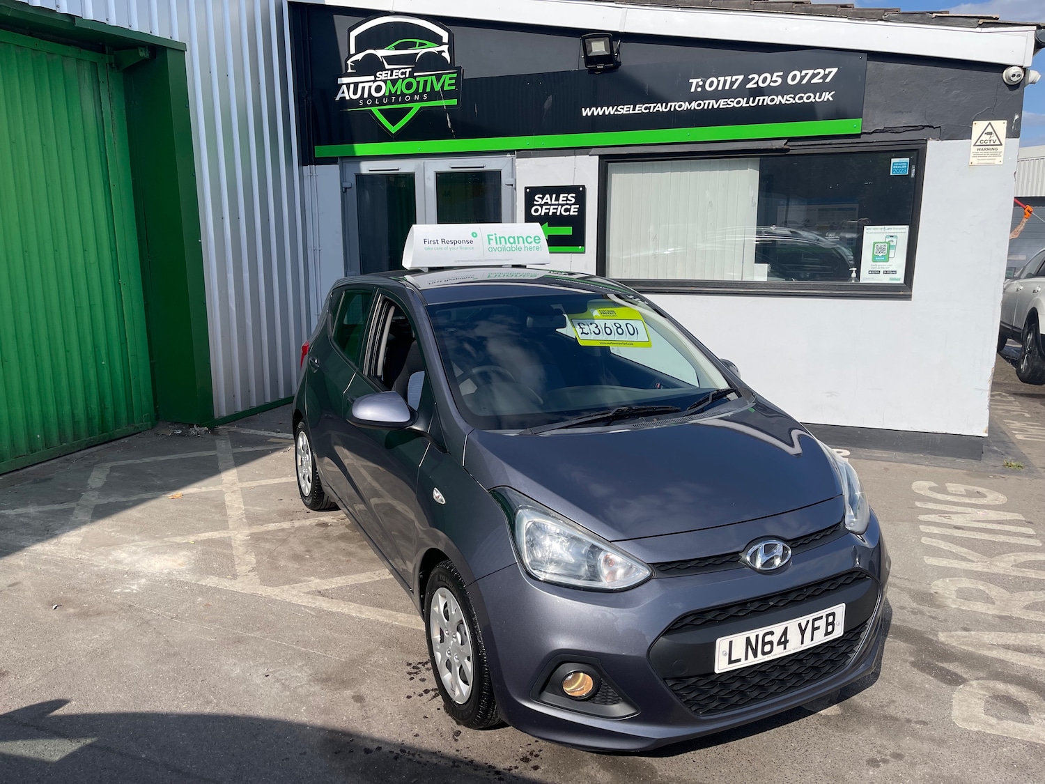 Used Hyundai i10 2014 for sale - 76211687: Photo 4