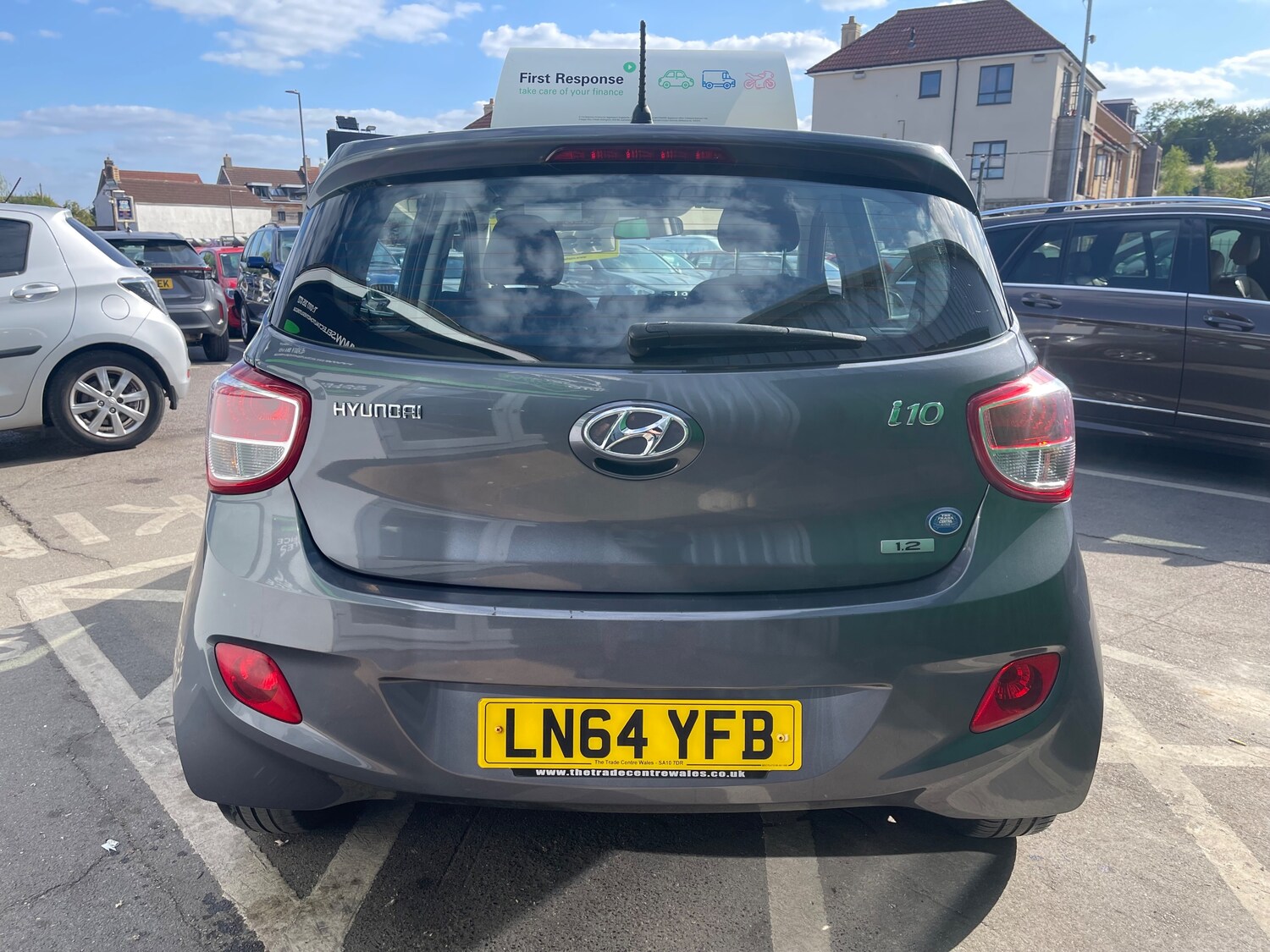 Used Hyundai i10 2014 for sale - 76211687: Photo 6